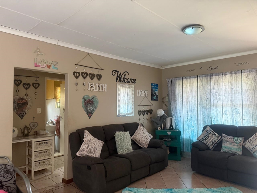  Bedroom Property for Sale in Azalea Park Eastern Cape